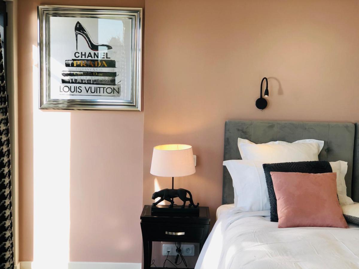 Le Paquebot Hotell Villerville Eksteriør bilde