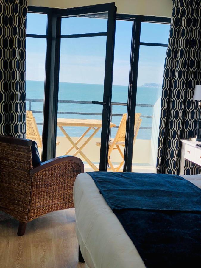 Le Paquebot Hotell Villerville Eksteriør bilde