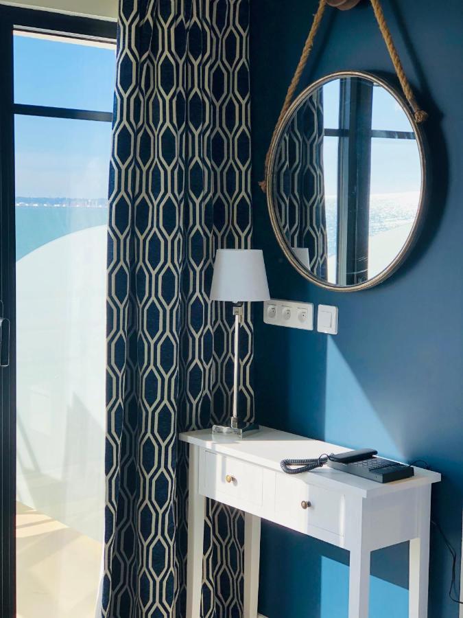 Le Paquebot Hotell Villerville Eksteriør bilde